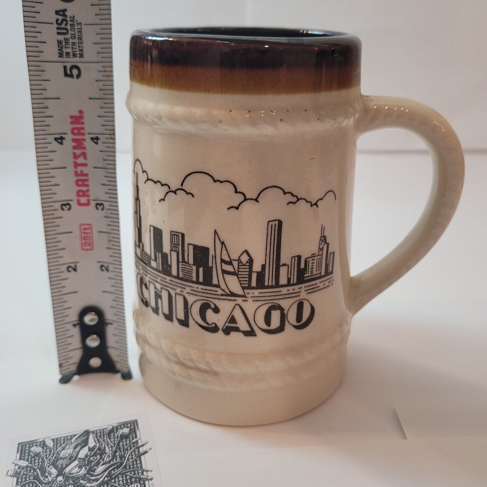 Vintage Chicago Illinois Ceramic Beer Stein Collectible Decoration City Skyline